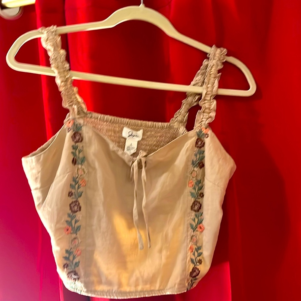 Cute flowered crop top